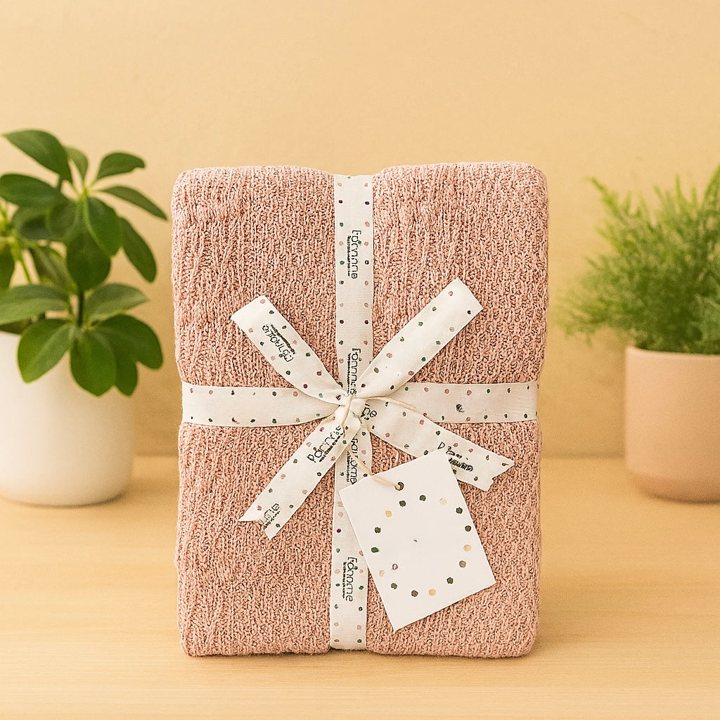 Whumies Premium Rabbit Knitted Gift Set