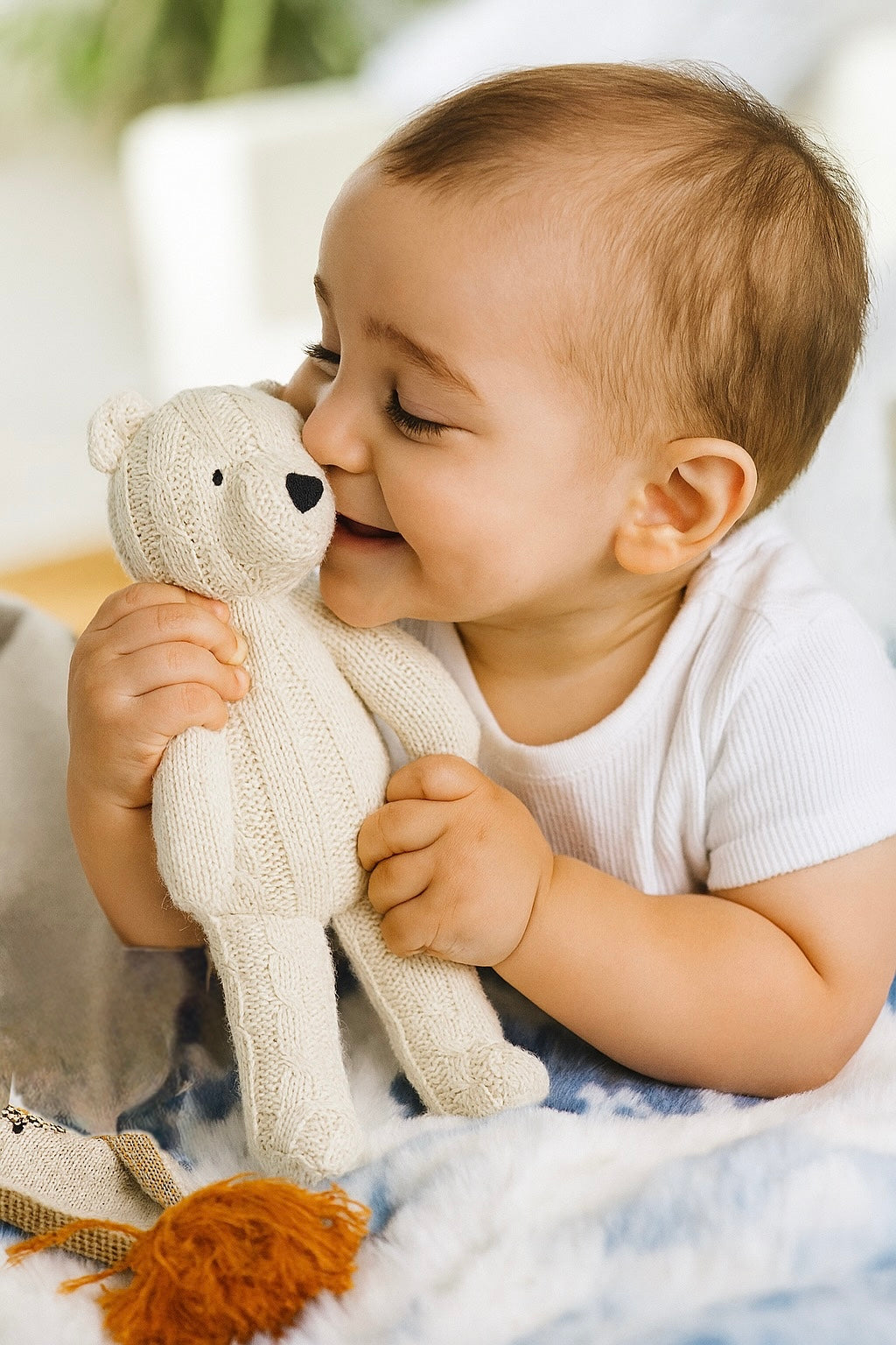 Whumies Knitted Teddy Bear Gift Basket | Premium Gift Set